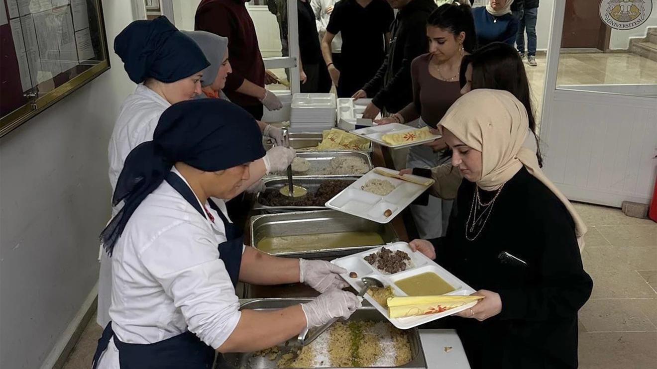 Ilgın MYO öğrencileri iftarda buluştu